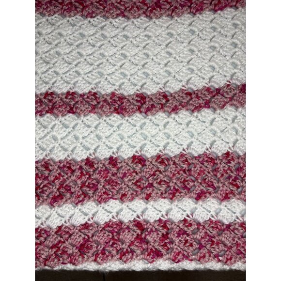 HANDMADE Crochet Baby Blanket White Pinks 100% Acrylic Caron Simply Soft Yarn - Picture 3 of 3